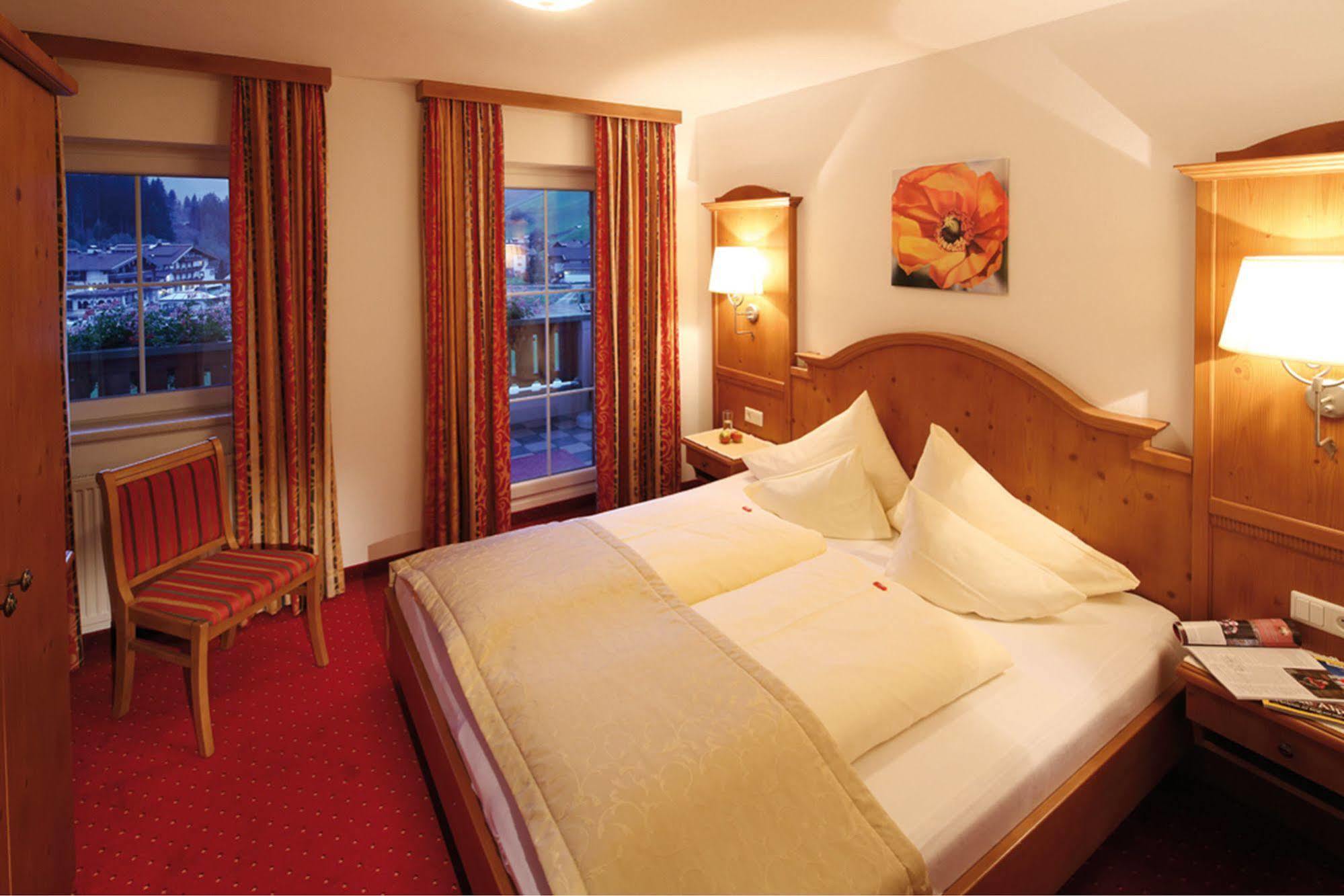 Hotel Maria Theresia Gerlos Exterior photo